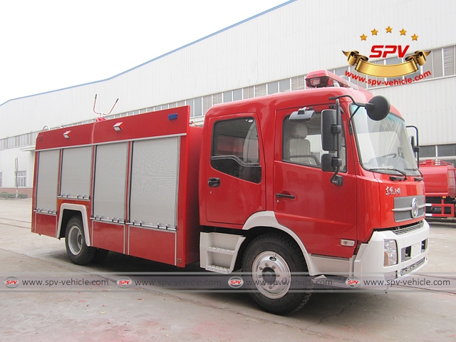 Front side view of Fire fighting truck Dongfeng